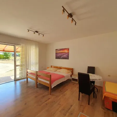 Topalovic Appartement *