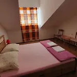 דירה Topalovic קוסטרנה