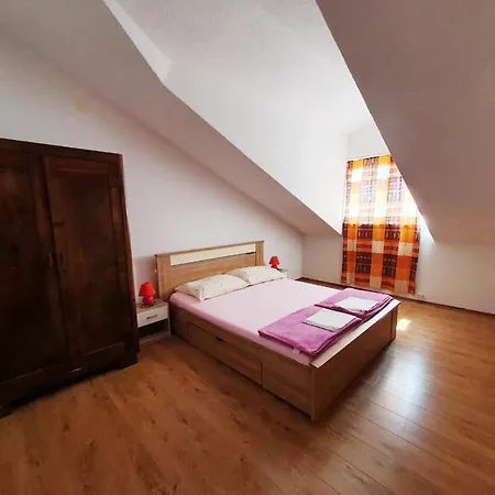 Topalovic Кострена