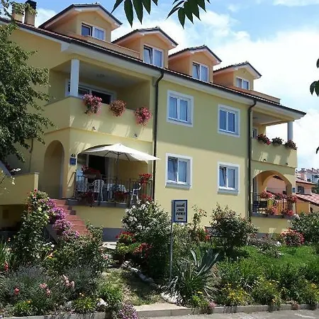 Topalovic Apartment Kostrena